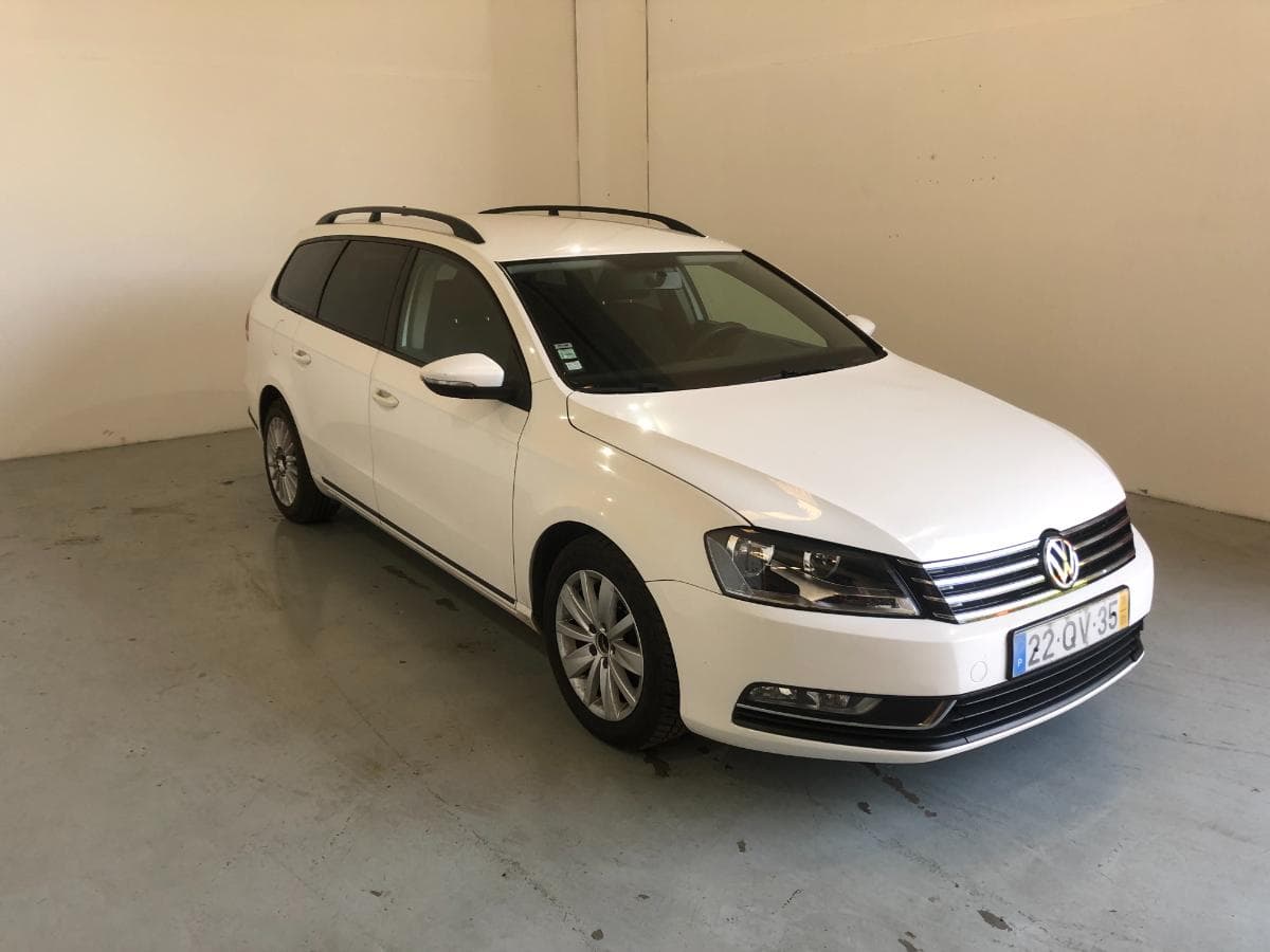 Volkswagen Passat BlueMotion · Ano 2011 — image 1