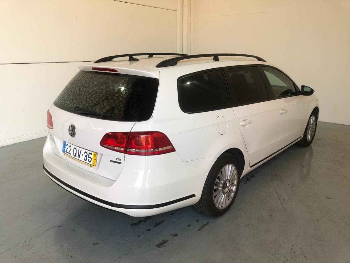 Volkswagen Passat BlueMotion · Ano 2011 — image 6