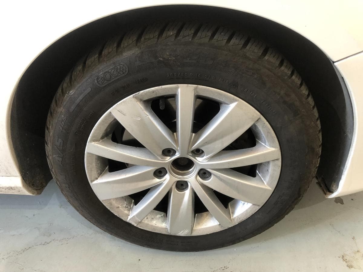 Volkswagen Passat BlueMotion · Ano 2011 — image 14