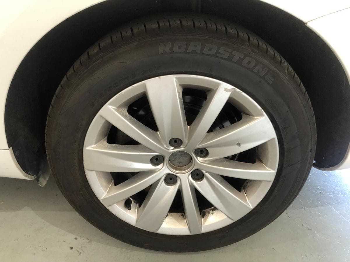 Volkswagen Passat BlueMotion · Ano 2011 — image 16