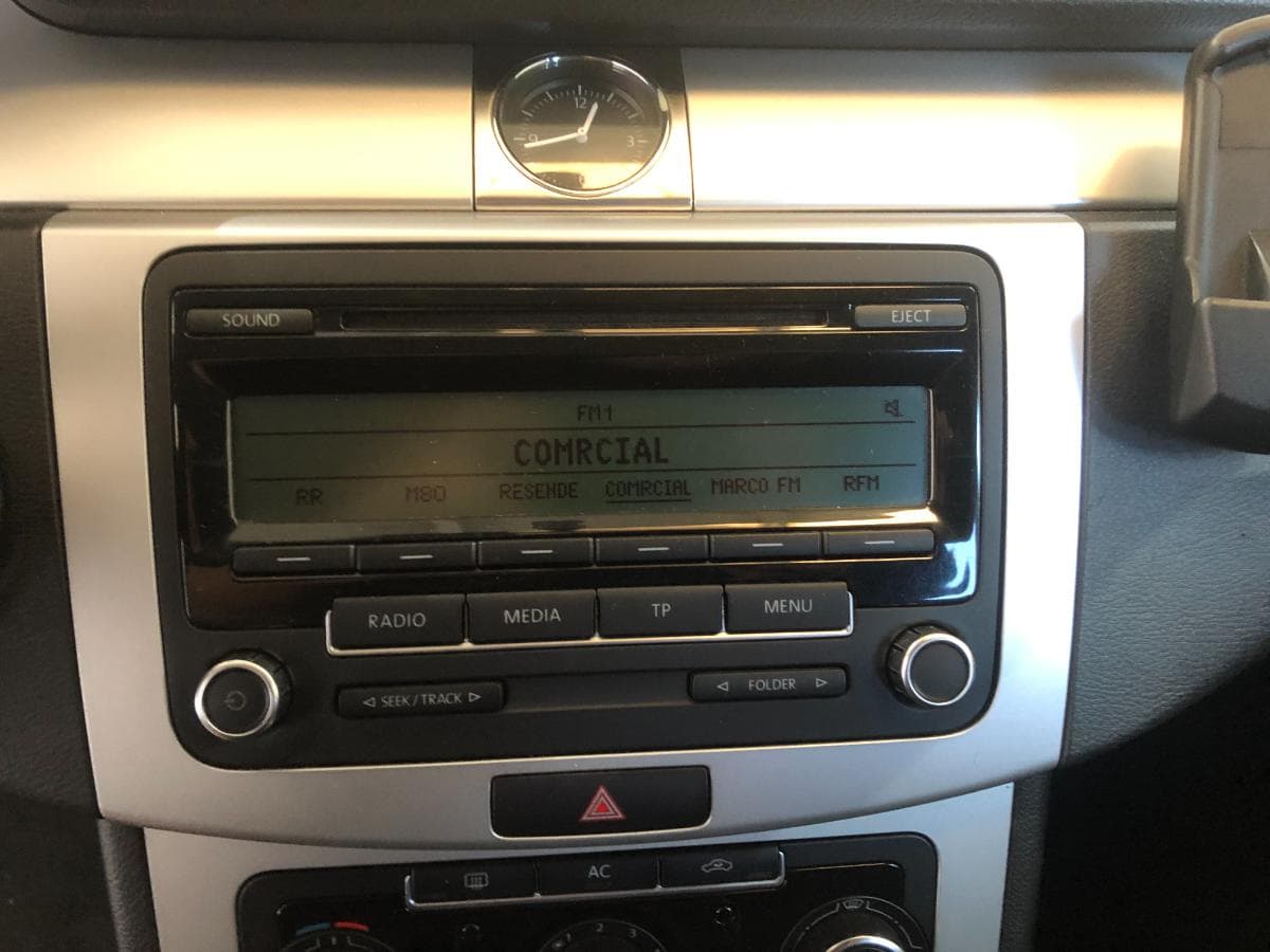 Volkswagen Passat BlueMotion · Ano 2011 — image 32
