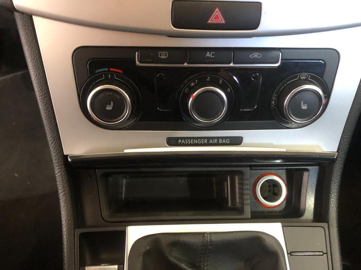 Volkswagen Passat BlueMotion · Ano 2011 — image 33