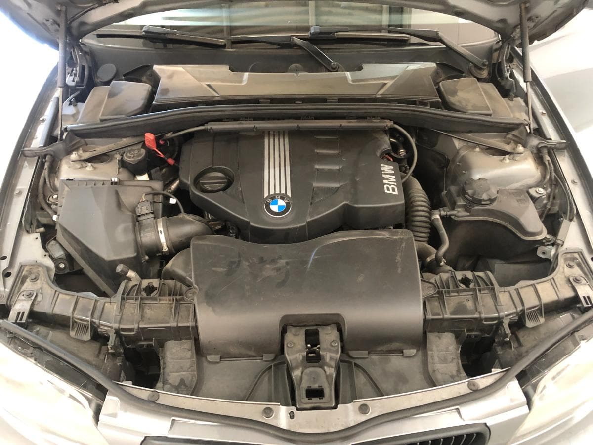 BMW 118D · Ano 2011 — imagen 10