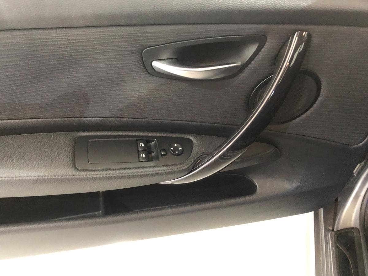 BMW 118D · Ano 2011 — imagen 21
