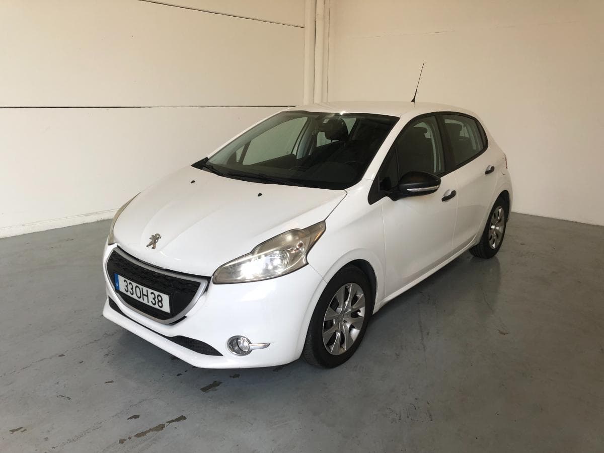 Peugeot 208 · Ano 2014 — image 3