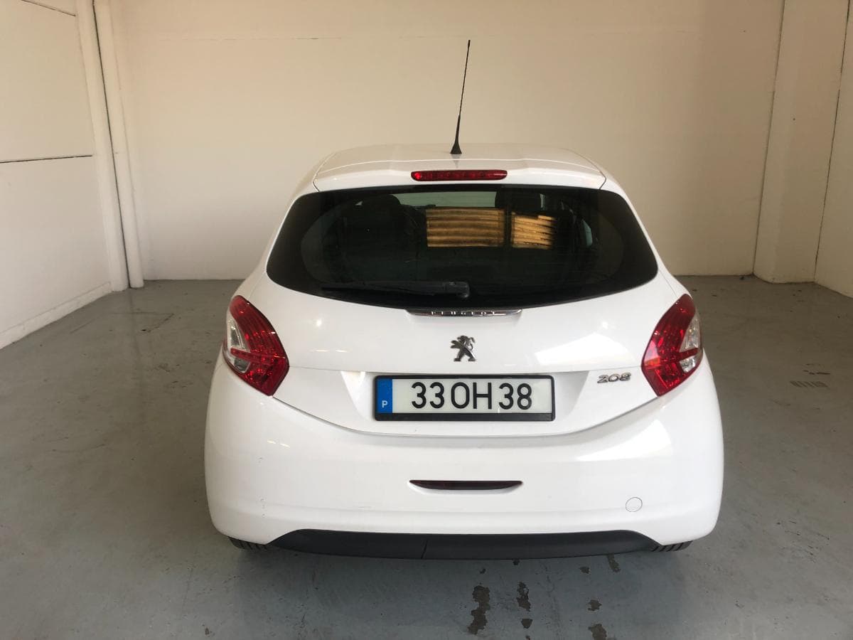 Peugeot 208 · Ano 2014 — image 5