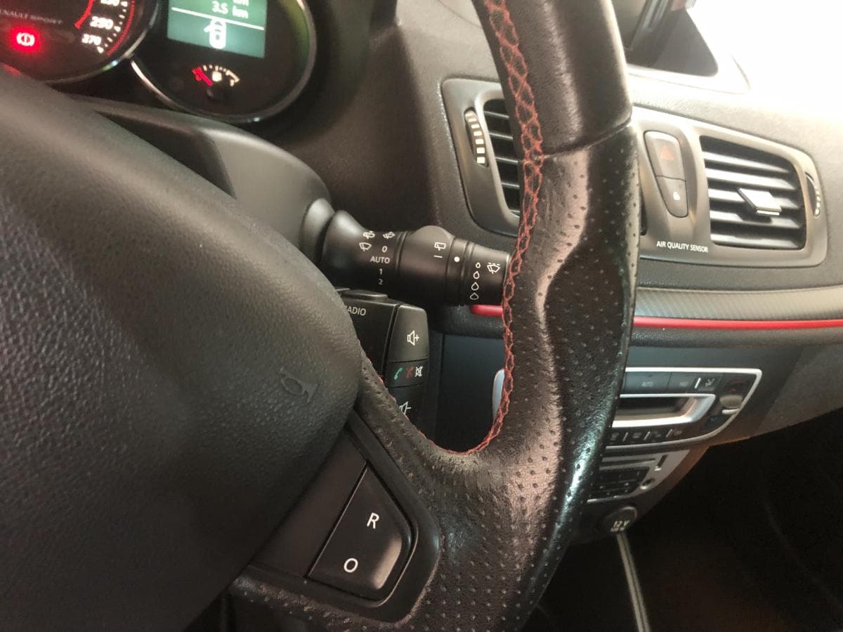 Renault Mégane 1.DCI · Ano 2013 — imagen 23