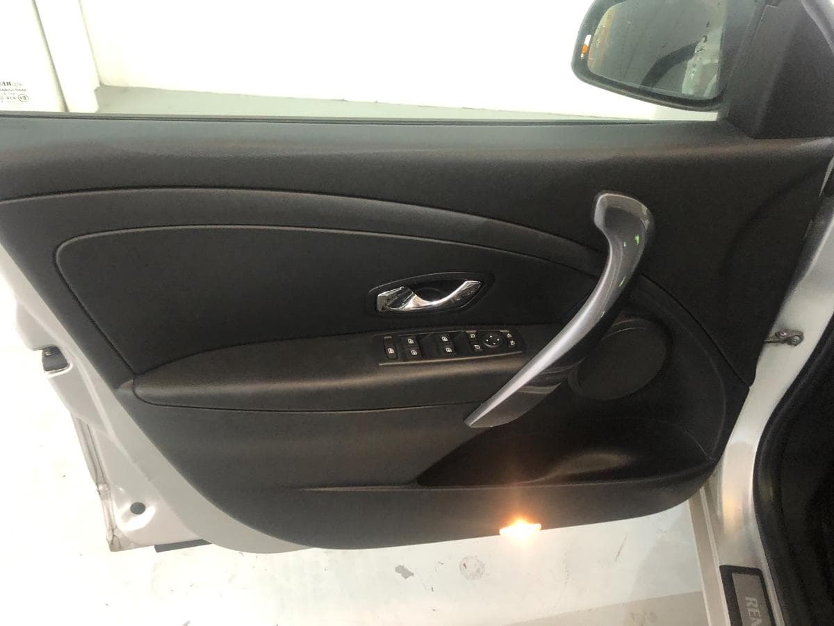 Renault Mégane 1.DCI · Ano 2013 — imagen 24