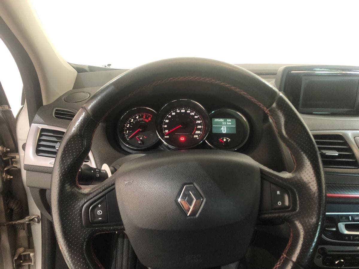 Renault Mégane 1.DCI · Ano 2013 — imagen 28
