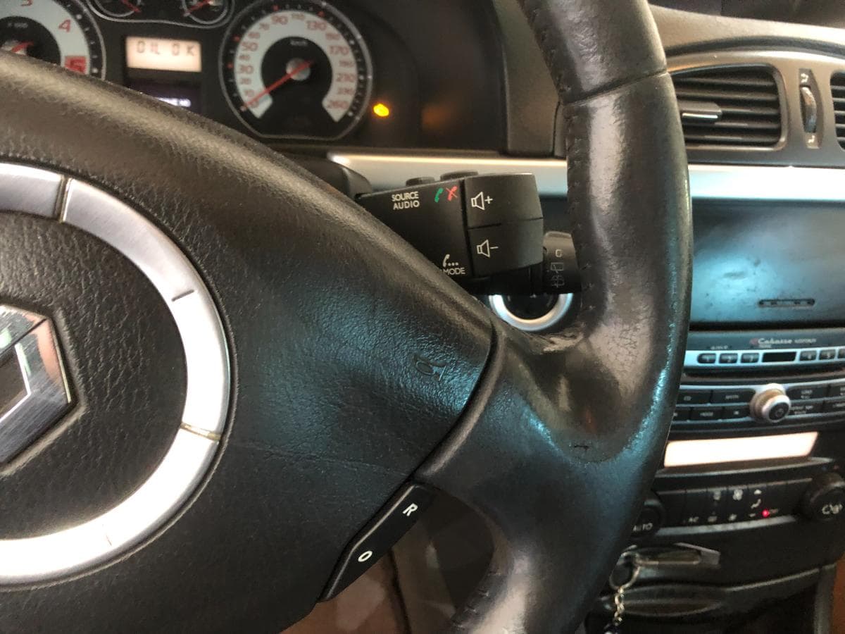 Renault Laguna 2.0 · Ano 2006 — imagem 37