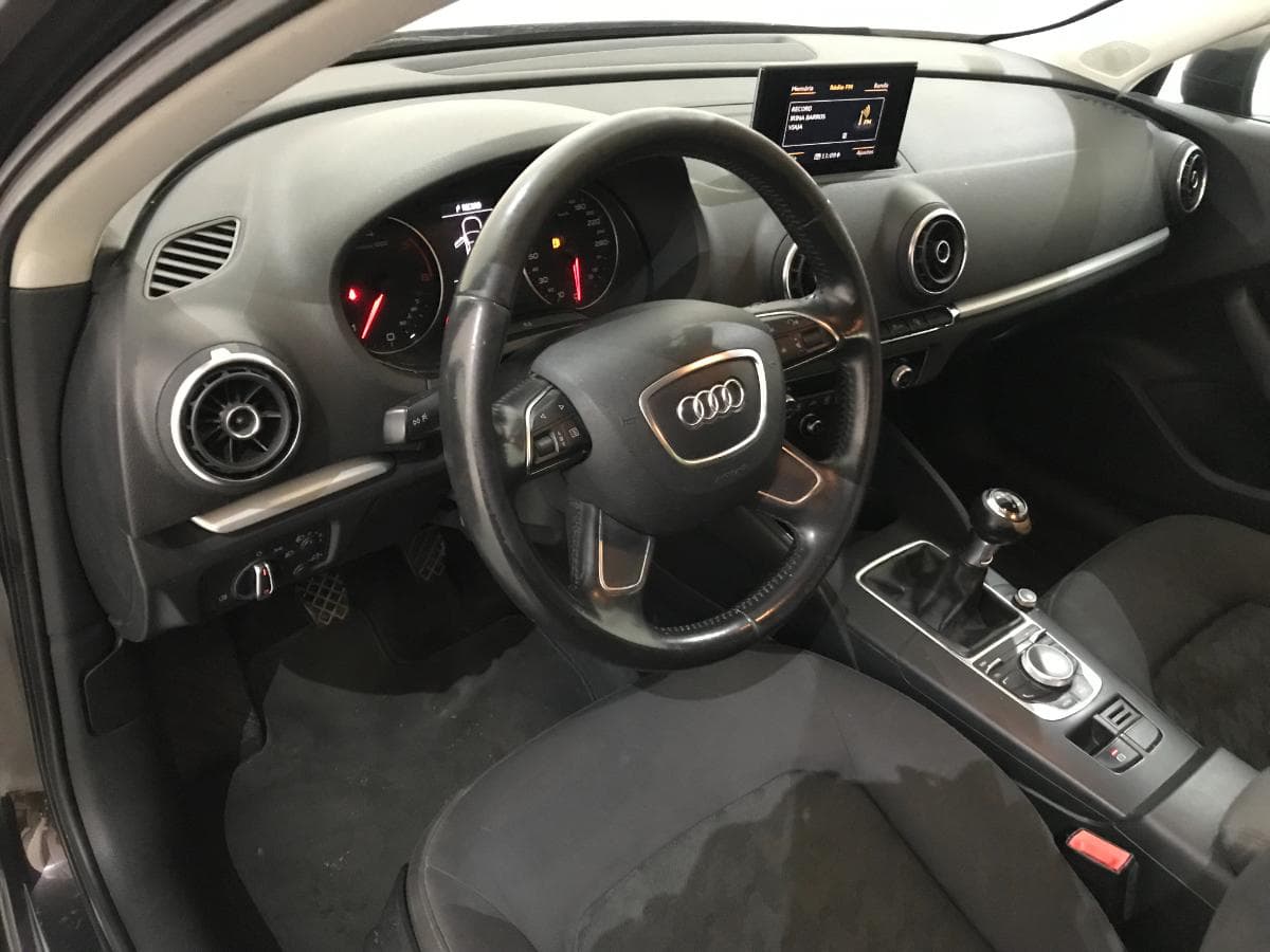 Audi A3 1.6TDI · Ano 2014 — imagem 43