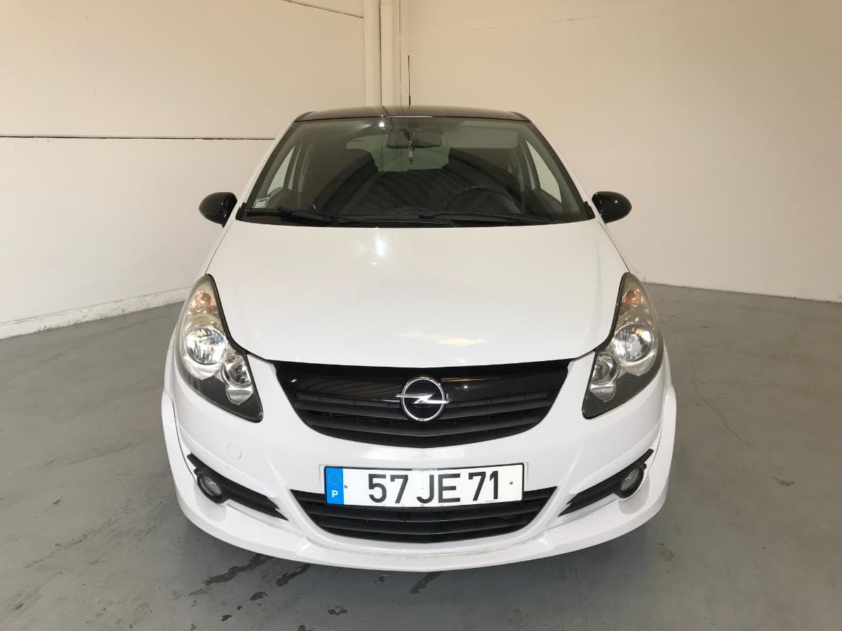 Opel Corsa 1.4 · Ano 2010 — image 2