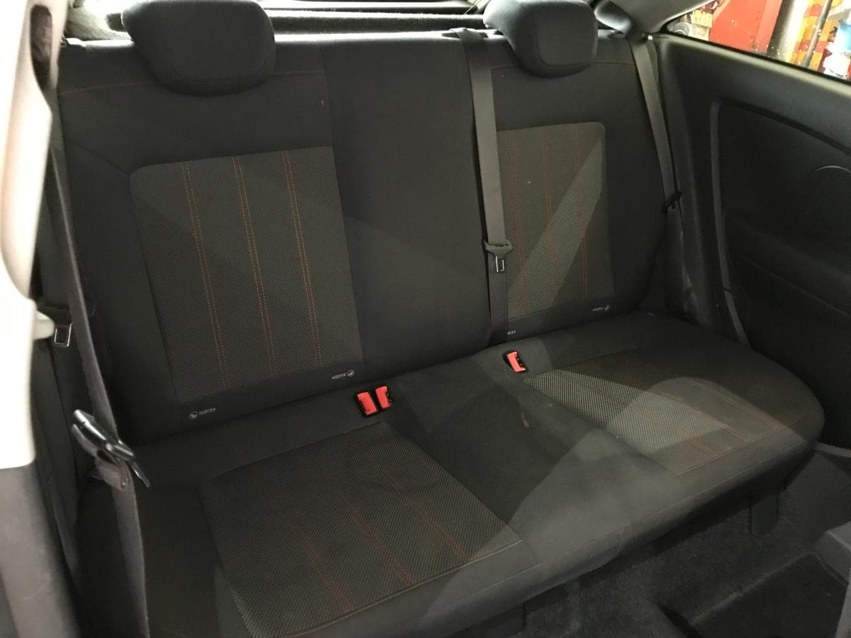 Opel Corsa 1.4 · Ano 2010 — image 23