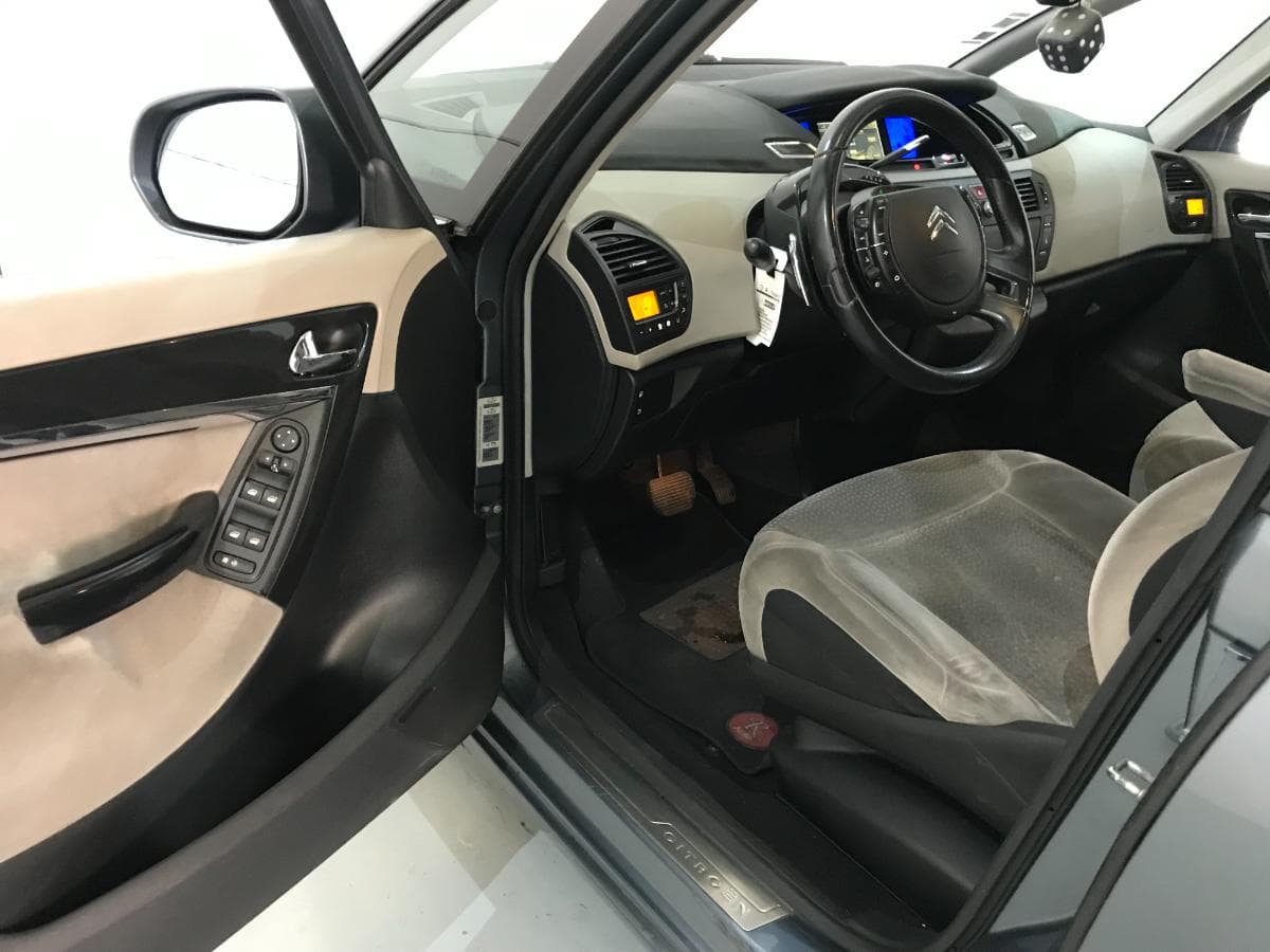 Citroën C4 Grand Picasso 1.6HDI · Ano 2007 — imagem 37