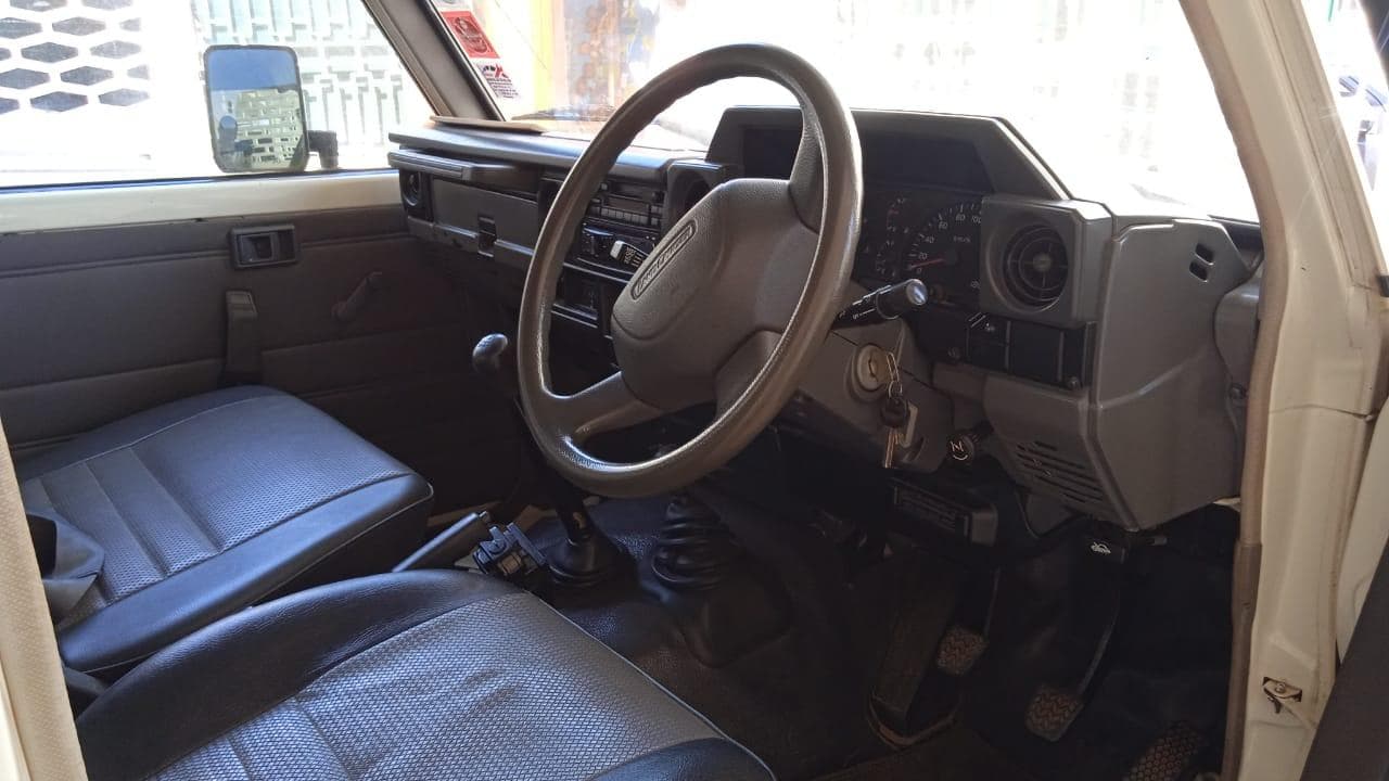 Toyota Land Cruiser · — imagen 8