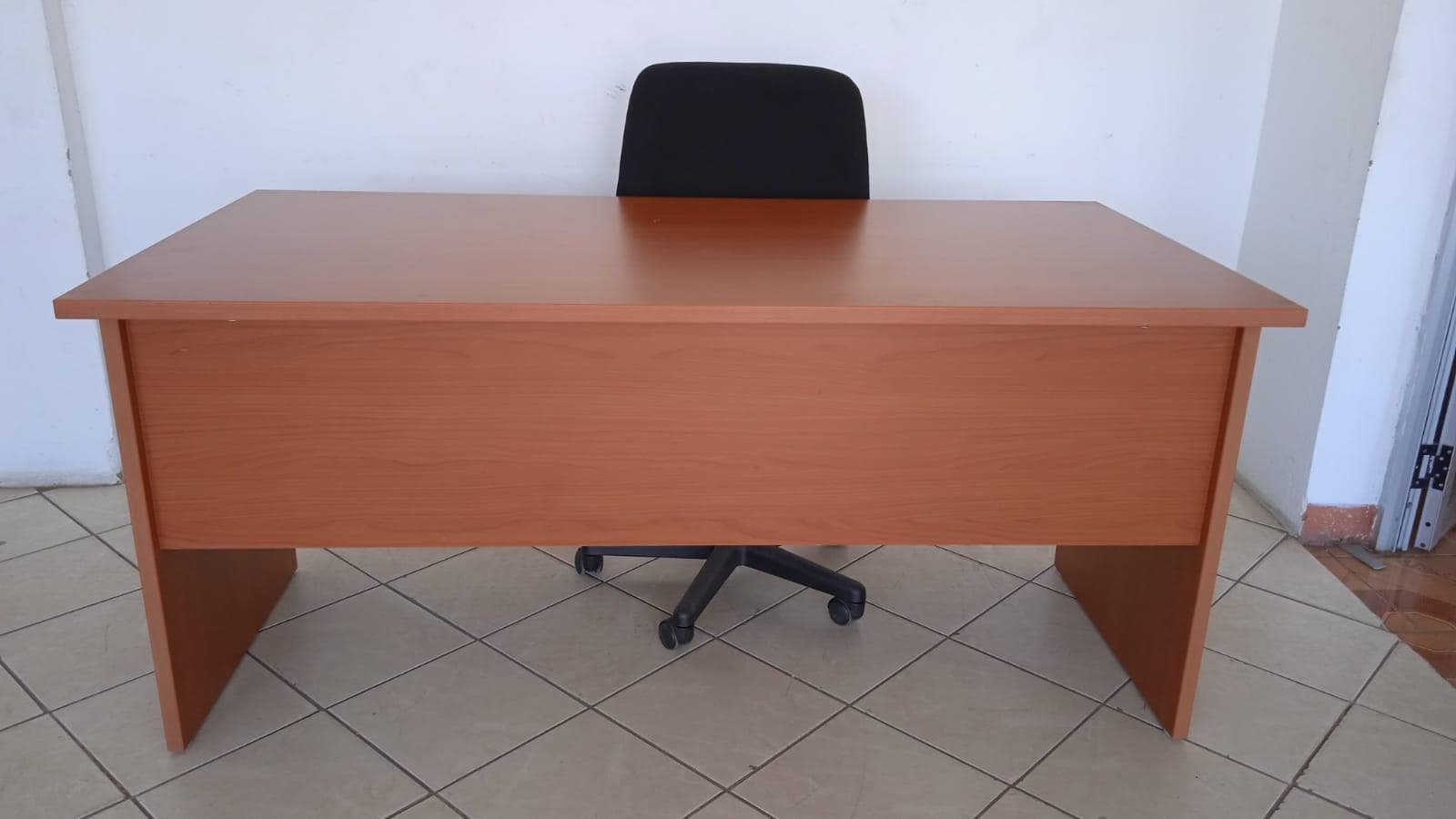 Mobiliario de oficina ·