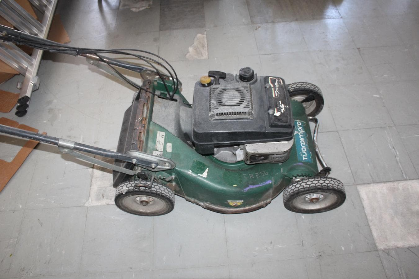 4 Aparelhos Corta Relva — image 6