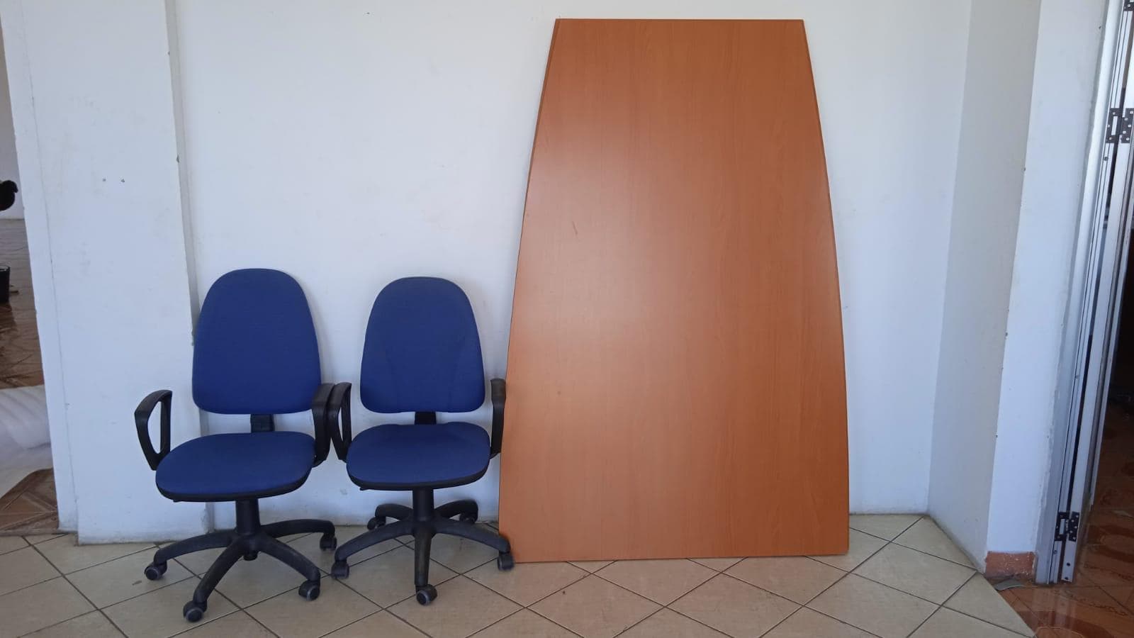 Mobiliario de oficina ·