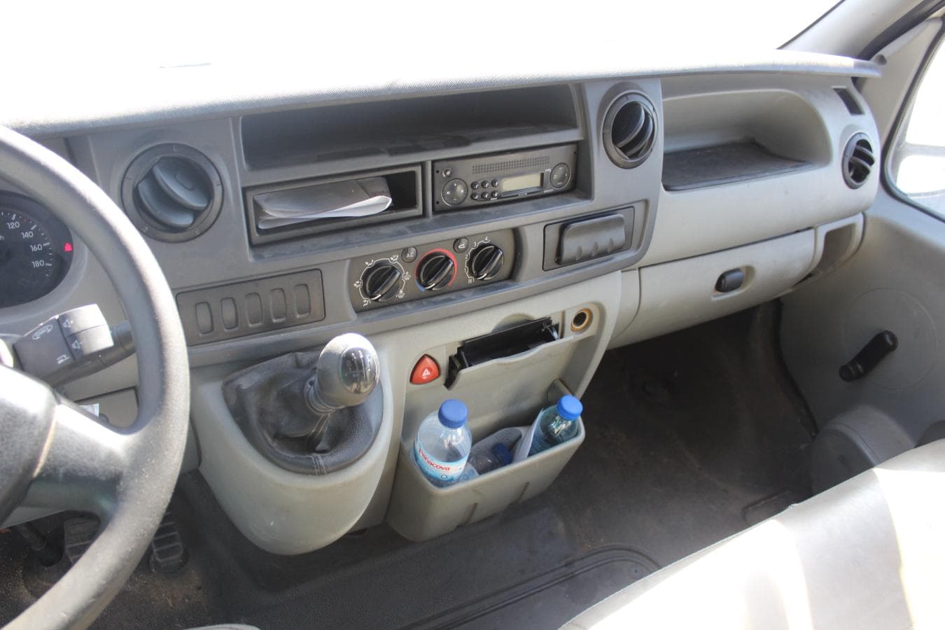 Renault Master 2.5 DCI 101CV — imagen 9