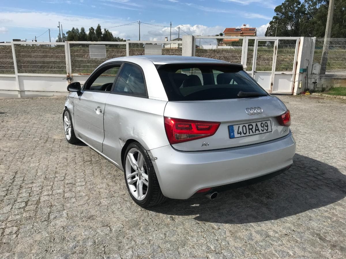 Audi A1 1.6TDI · Ano 2013 — imagem 7
