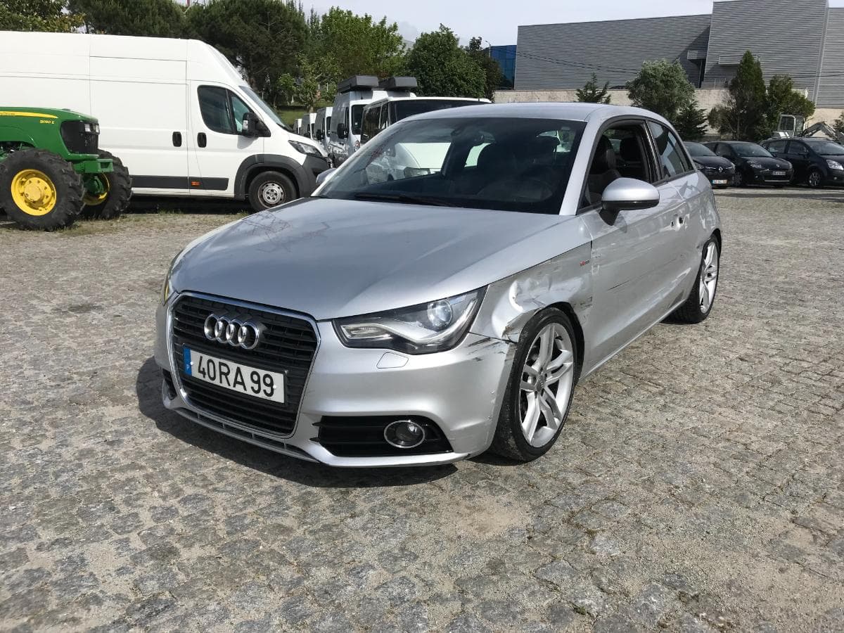 Audi A1 1.6TDI · Ano 2013 — imagem 3