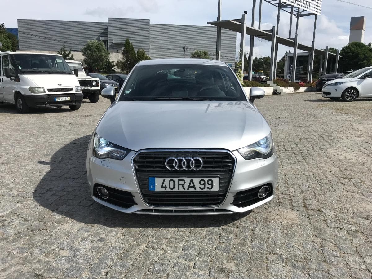 Audi A1 1.6TDI · Ano 2013 — imagem 2