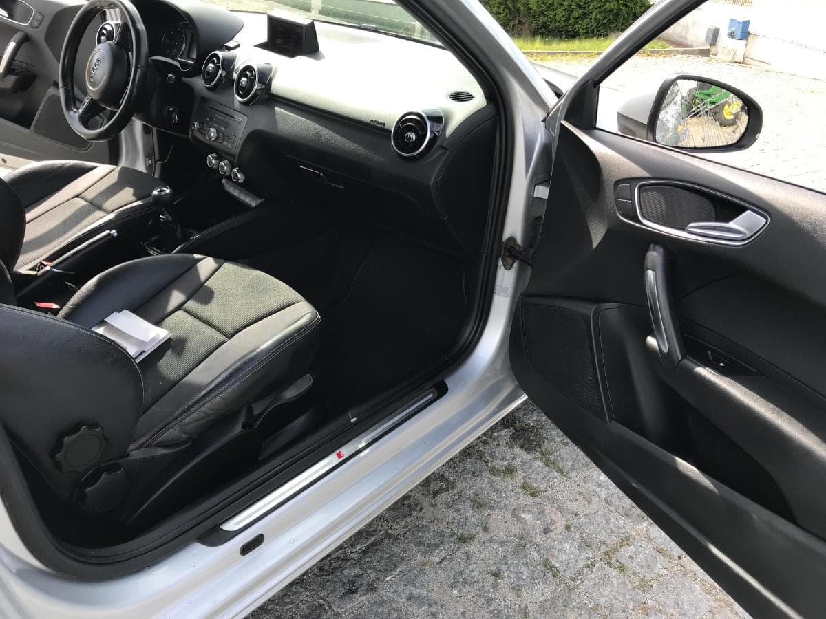 Audi A1 1.6TDI · Ano 2013 — imagem 32