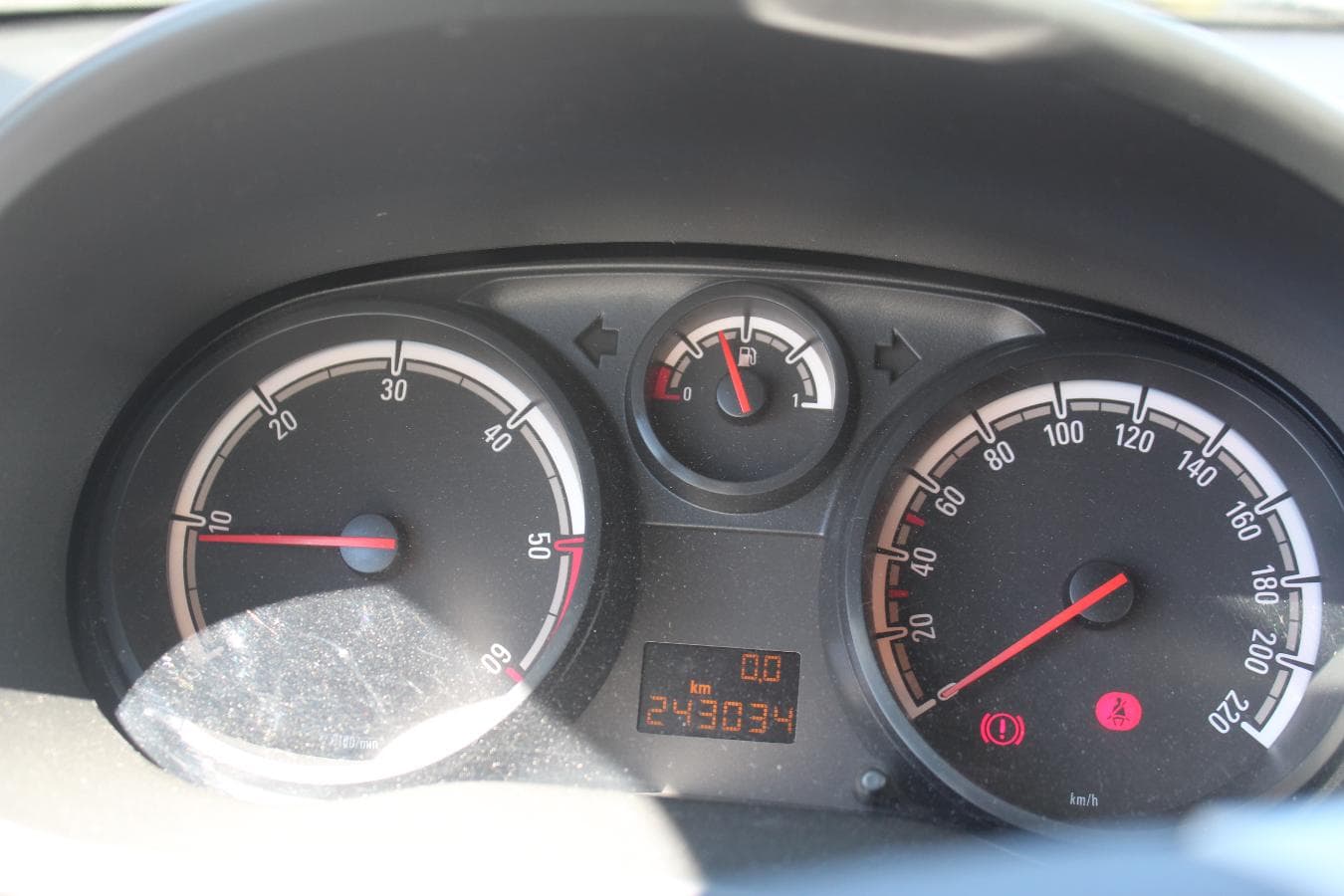 Opel Corsa Van 1.3 CDTI — imagen 12