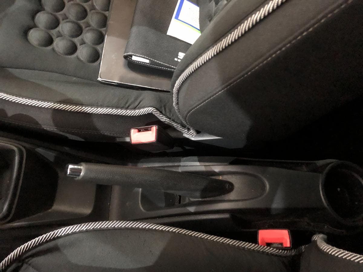 Seat Ibiza 1.2TdI · Ano 2015 — imagem 21