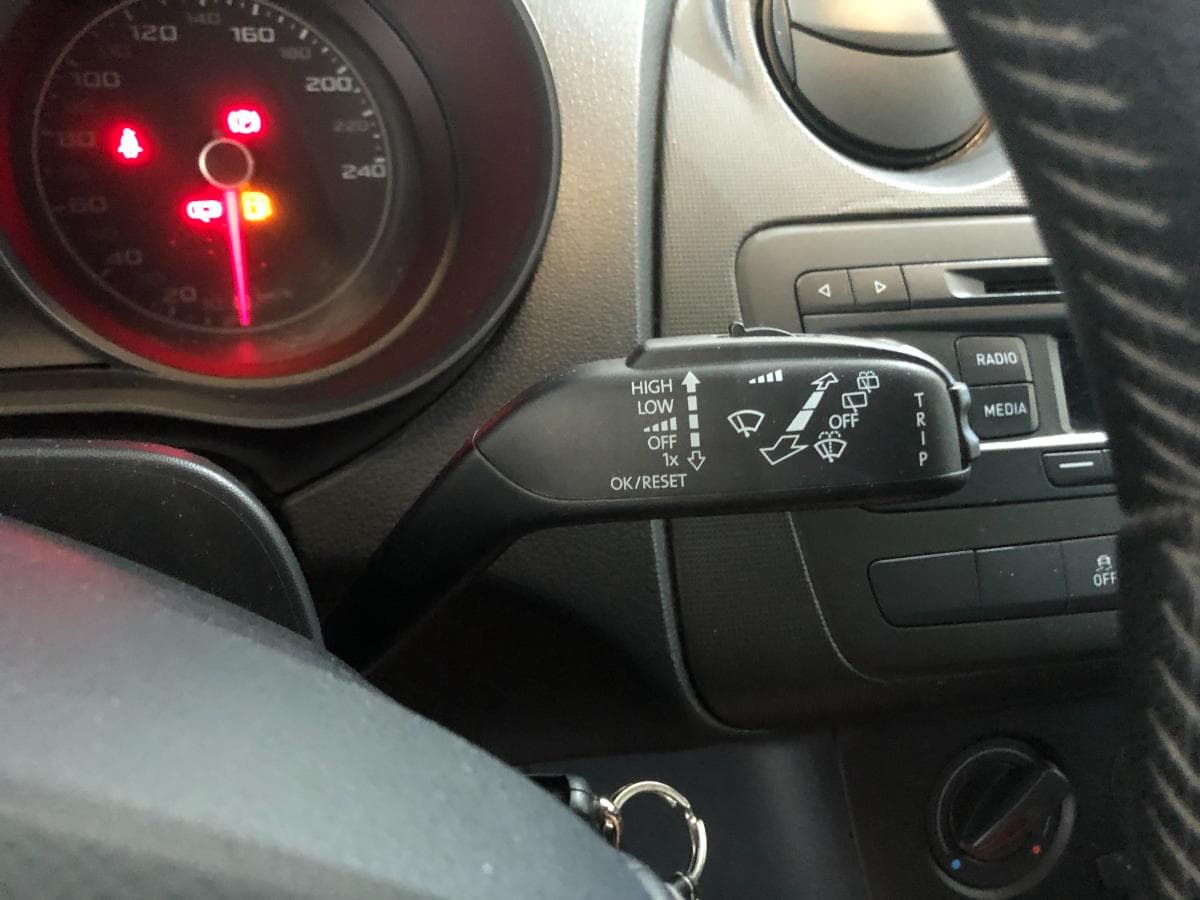 Seat Ibiza 1.2TdI · Ano 2015 — imagem 24