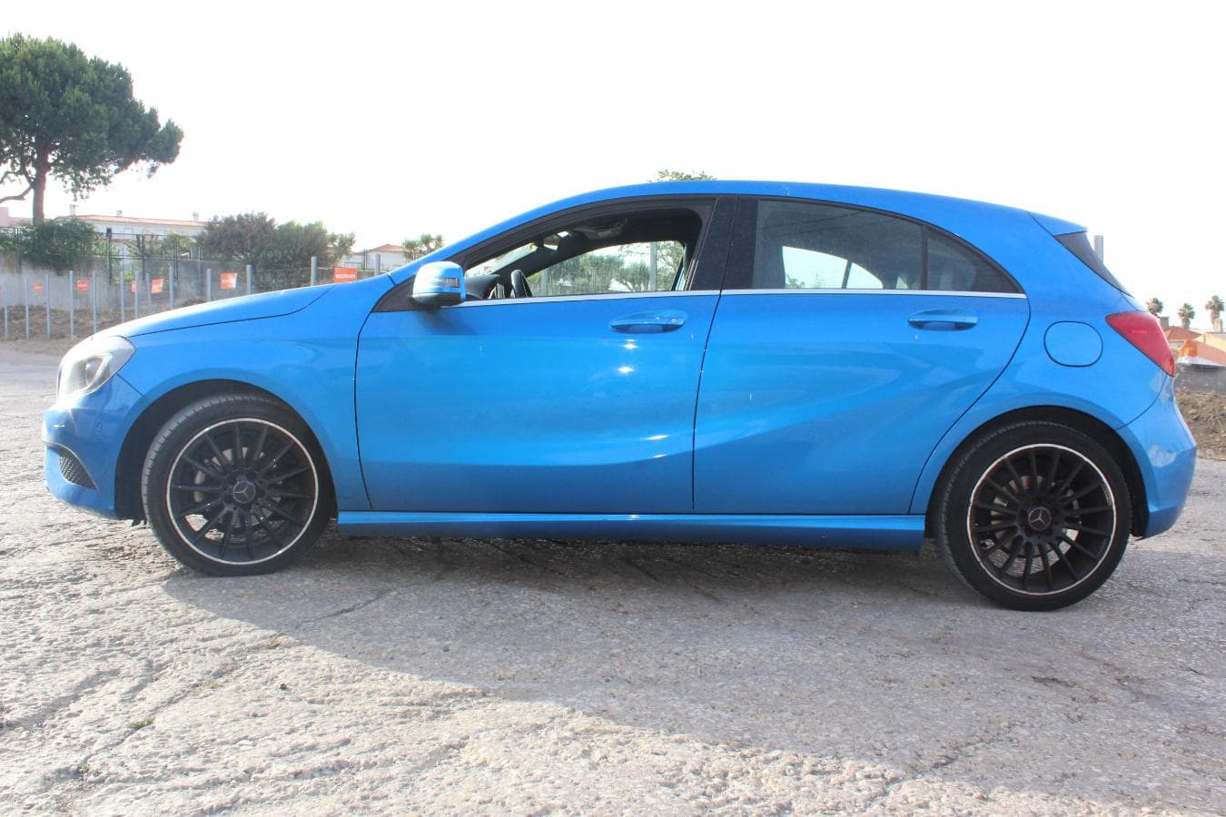 Mercedes-Benz A180 CDI · Ano 2015 — image 3