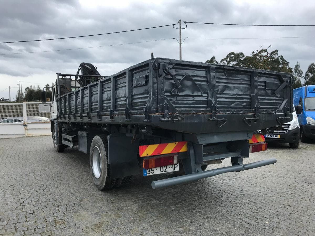 Volvo FL6 Basculante e Grua · Ano 1997 — image 4