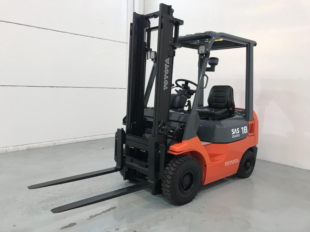 Empilhador Toyota 18 · Diesel — imagen 2