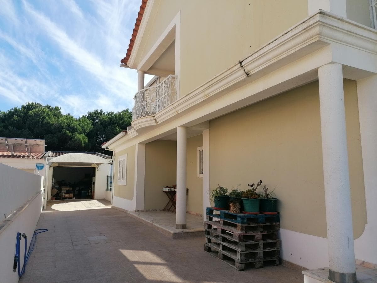 Moradia V4 c/ Piscina · Charneca da Caparica — imagen 4