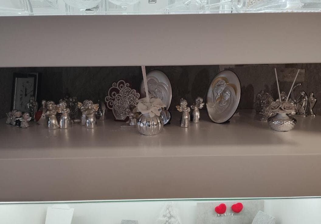 Ourivesaria, Bijuteria e Merchandising · Artigos De Decoração e Acessórios — image 36