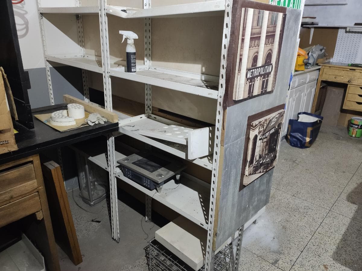 Mobiliário e Material Informático de loja · Mobiliário de escritório e Eletrodomésticos — imagem 46