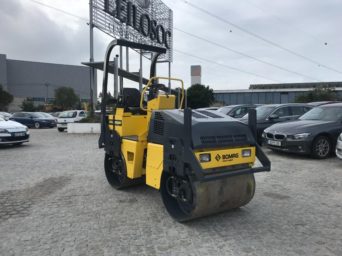 Cilindro Bomag BW 100AD — imagem 1