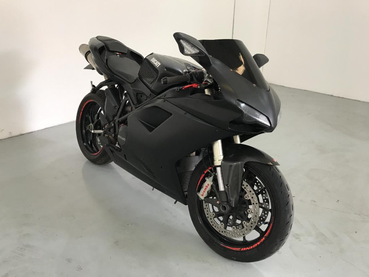 Motociclo Ducati 848 EVO · Ano 2011 — imagen 1