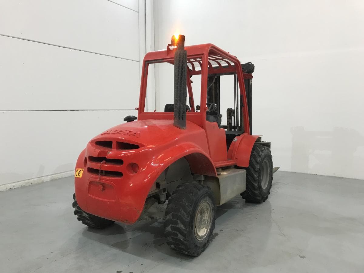 Dumper Ausa C200 HX4 · Ano 2008 — imagem 3