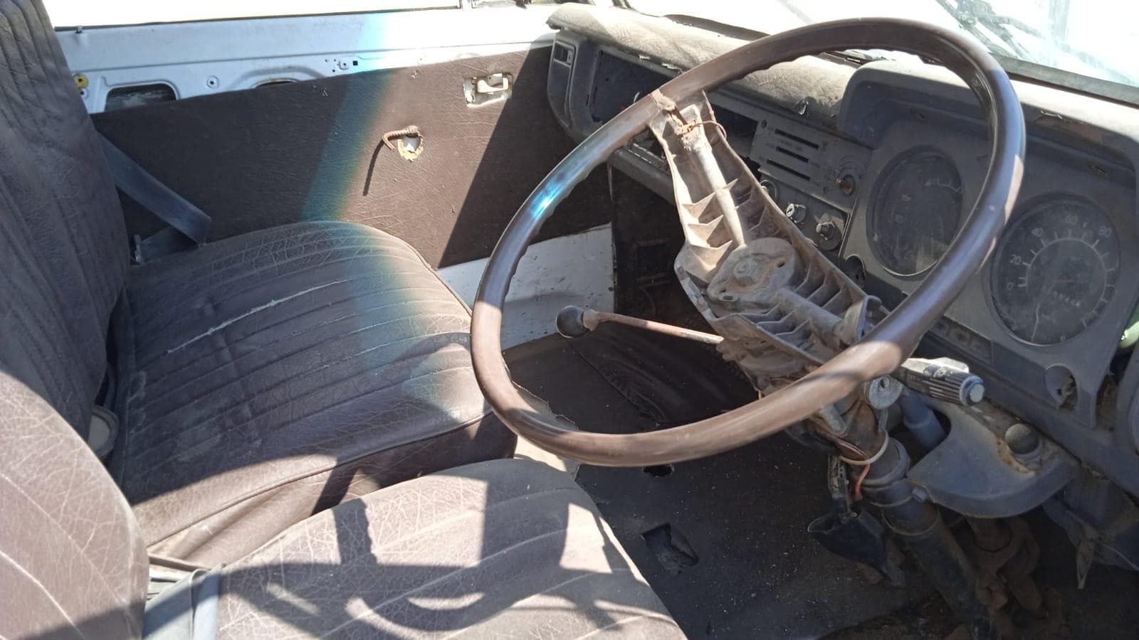 Toyota Dyna · — imagem 3