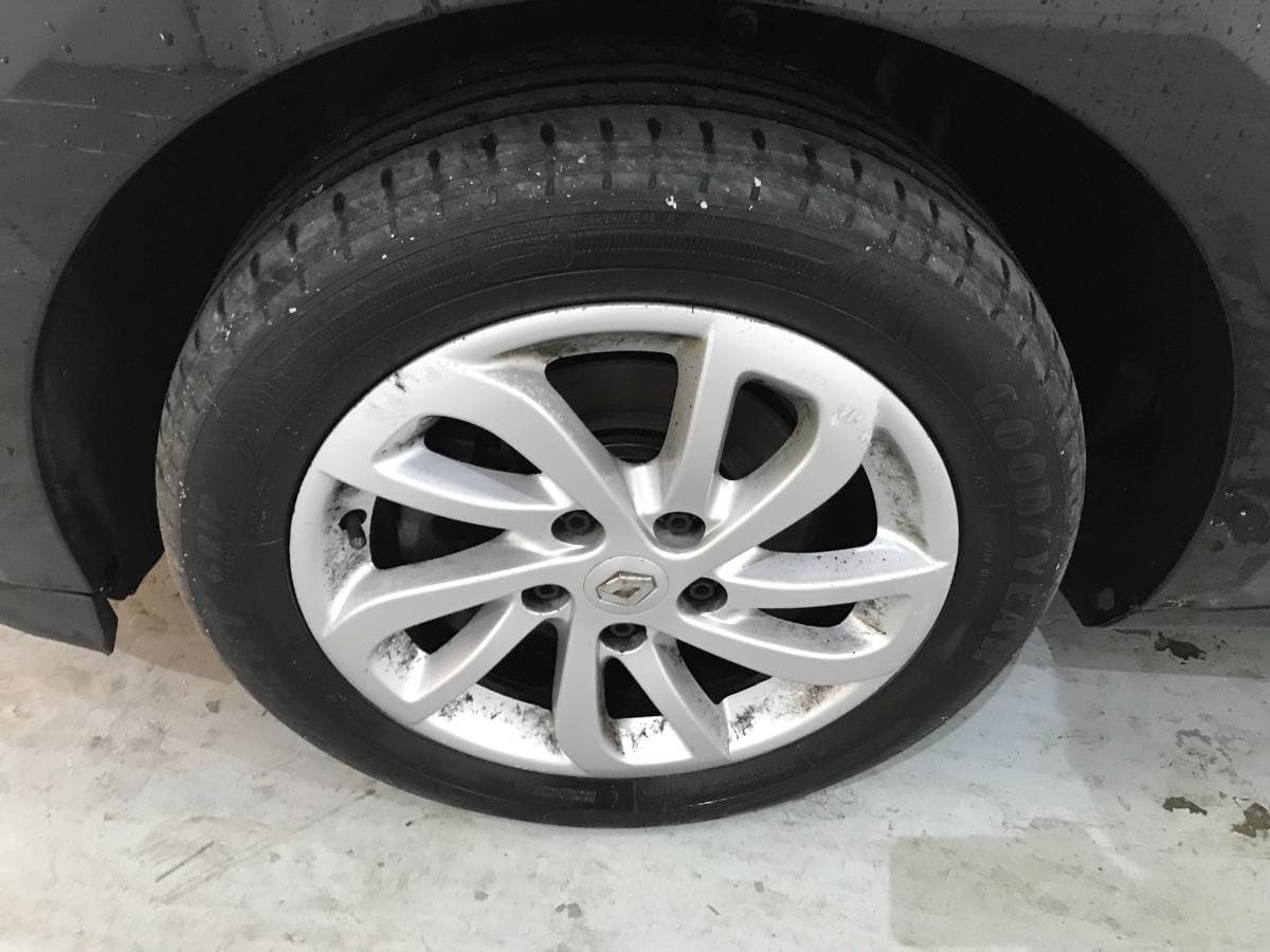 Renault Mégane 1.5DCI · Ano 2013 — imagem 16