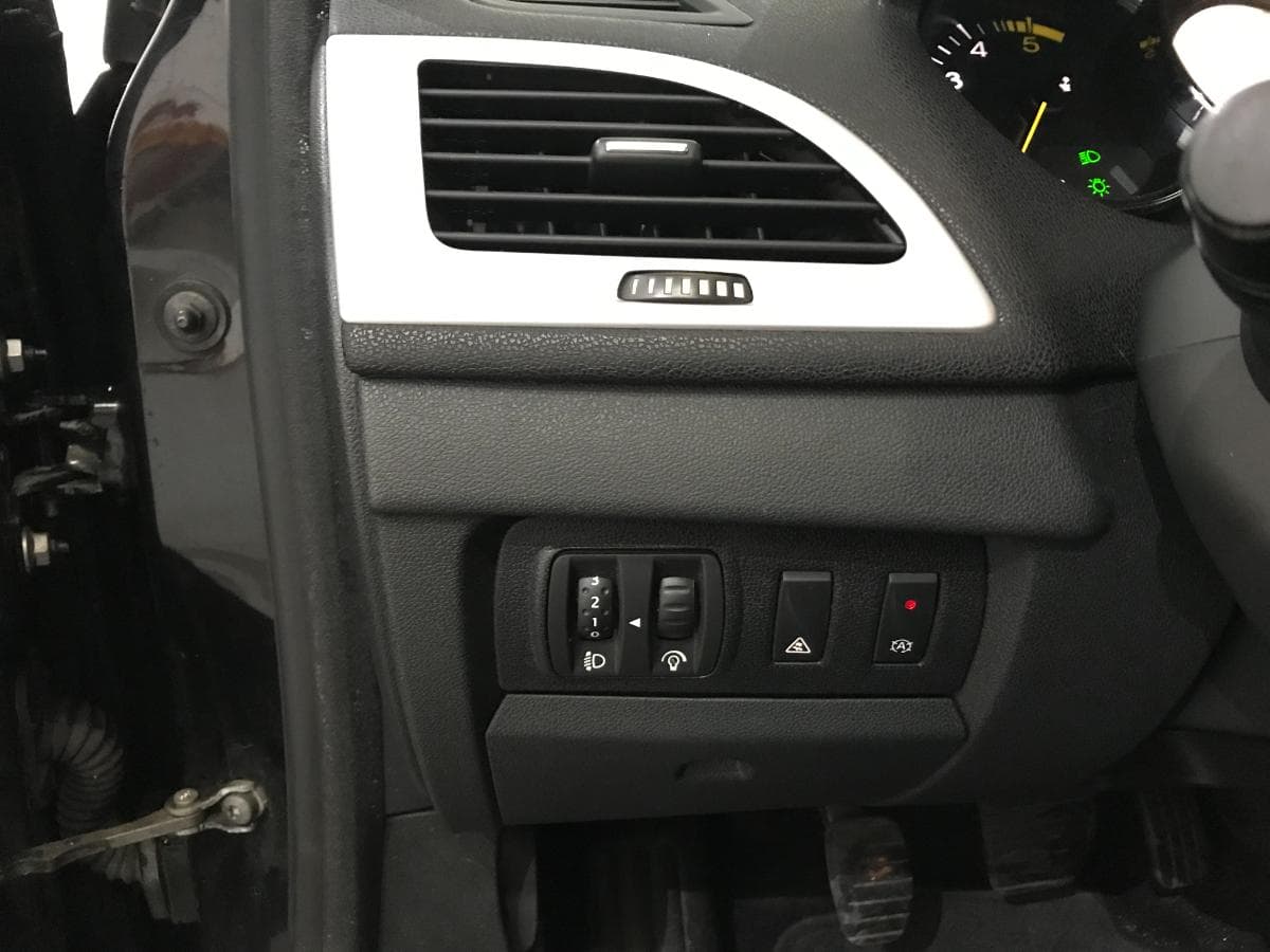 Renault Mégane 1.5DCI · Ano 2013 — imagem 32