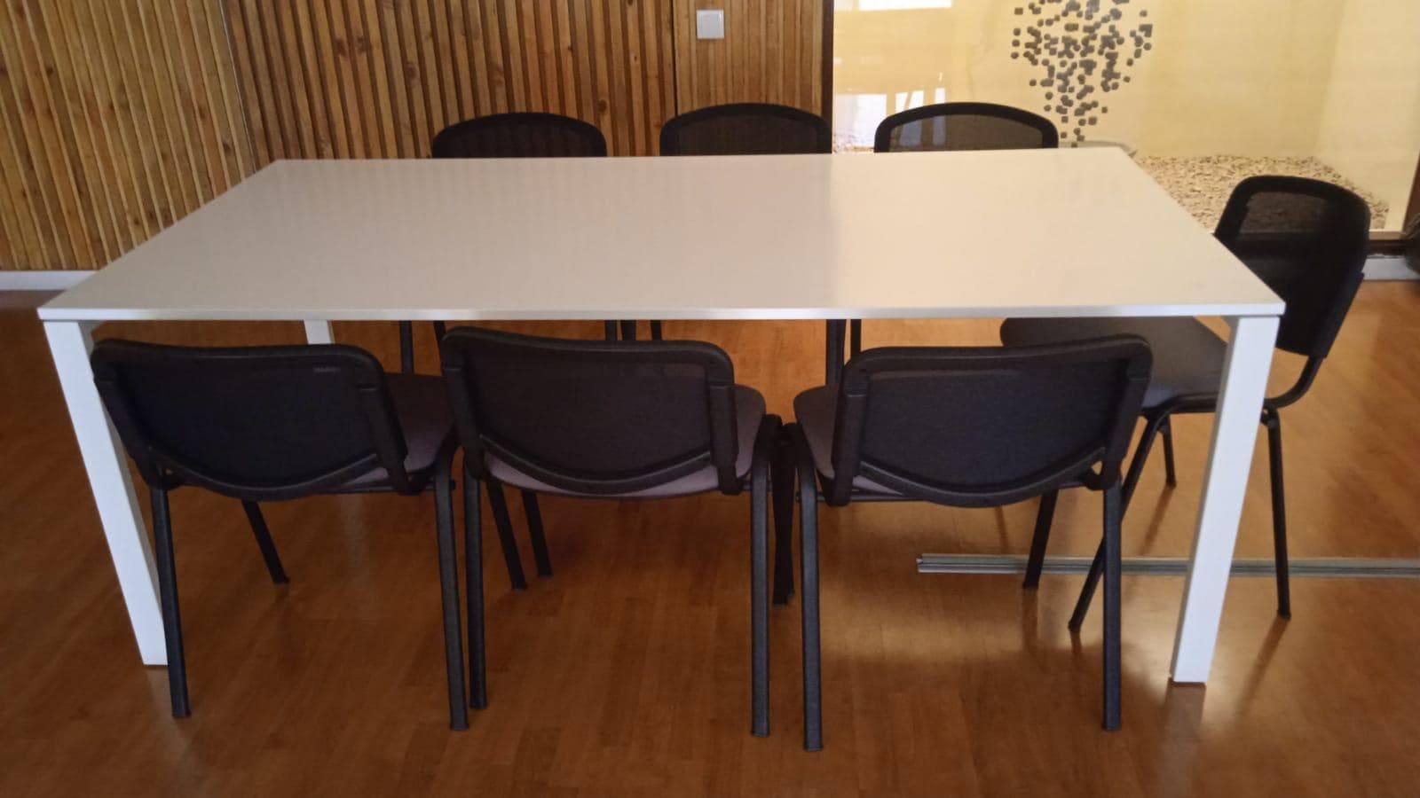 Mobiliario de Oficina ·
