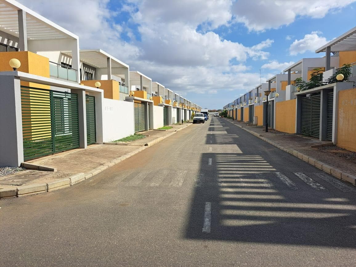 LOTE ÚNICO - 15 MORADIAS – VIANA, LUANDA · Viana — imagen 14