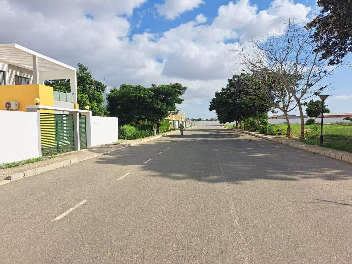 LOTE ÚNICO - 15 MORADIAS – VIANA, LUANDA · Viana — imagen 19