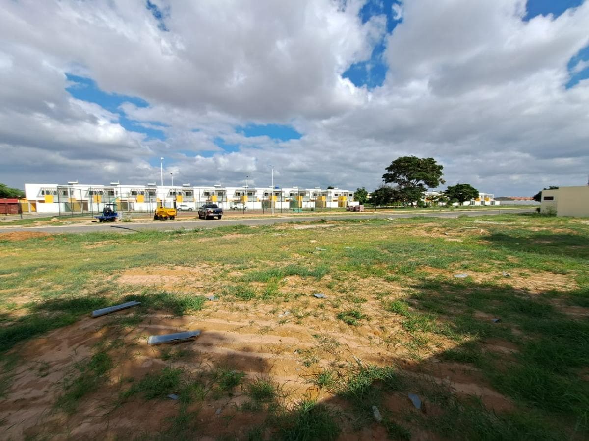 LOTE ÚNICO - 15 MORADIAS – VIANA, LUANDA · Viana — imagen 15