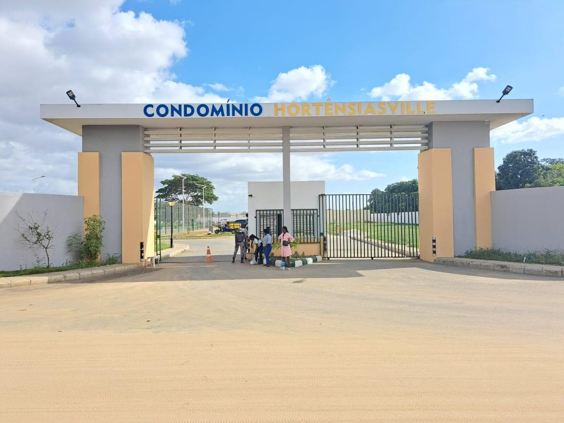 LOTE ÚNICO - 15 MORADIAS – VIANA, LUANDA · Viana — imagen 21