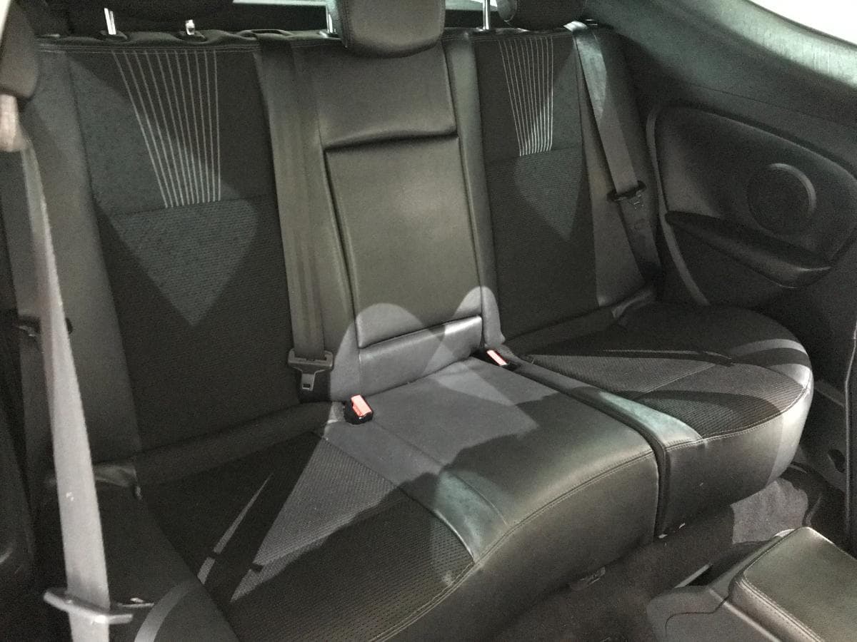 Renault Mégane Coupé 1.5DCI · Ano 2009 — imagem 26