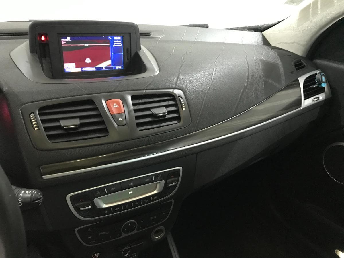 Renault Mégane Coupé 1.5DCI · Ano 2009 — imagem 32