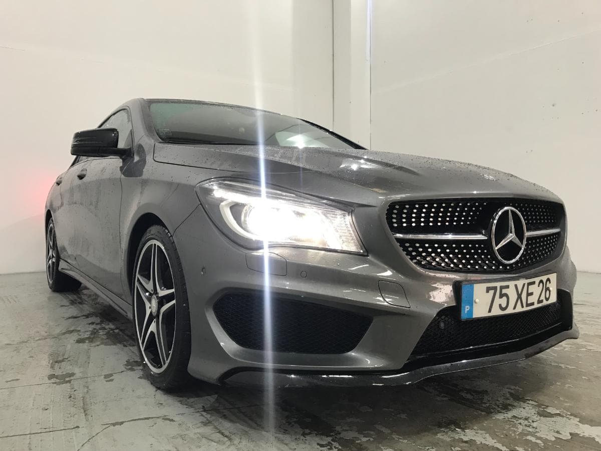 Mercedes-Benz CLA 200 CDI AMG · Ano 2015 — imagem 2